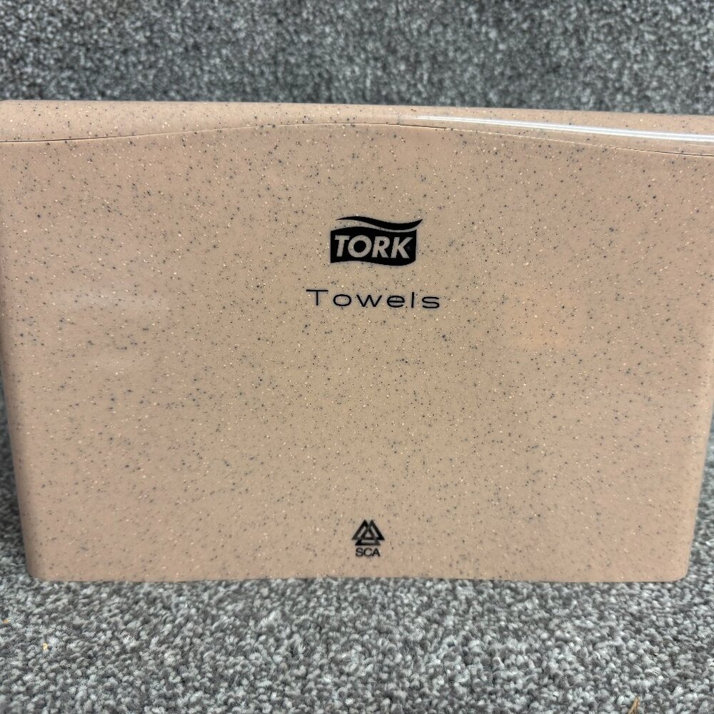 TORK interfold Tabletop Paper hand Towel Dispenser 301088A New restroom - 1342